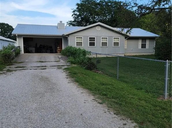1910 Slack St, Pea Ridge, AR 72751