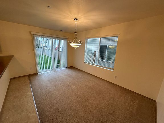 5th image of 1722 Cadborough Ln