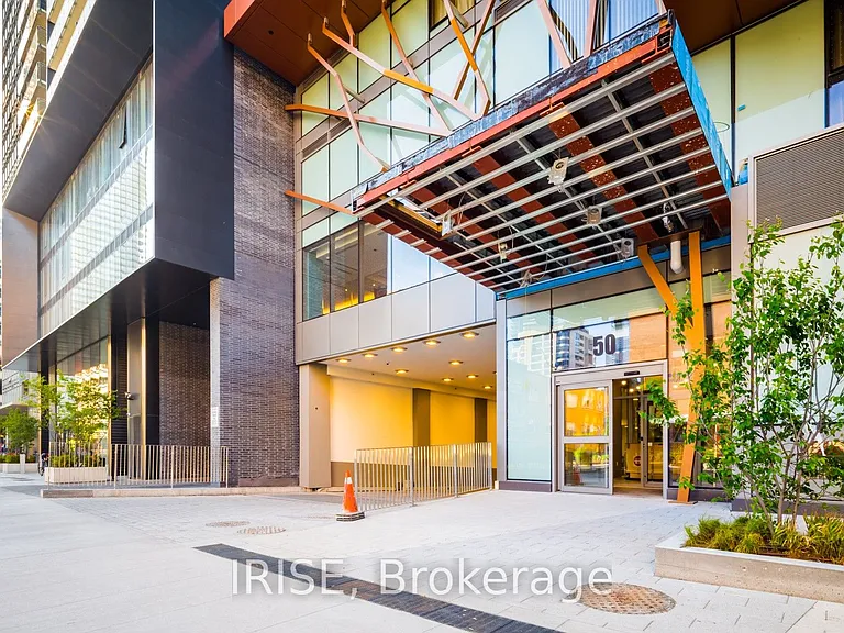 50 Wellesley St E #2602 — Photo 27