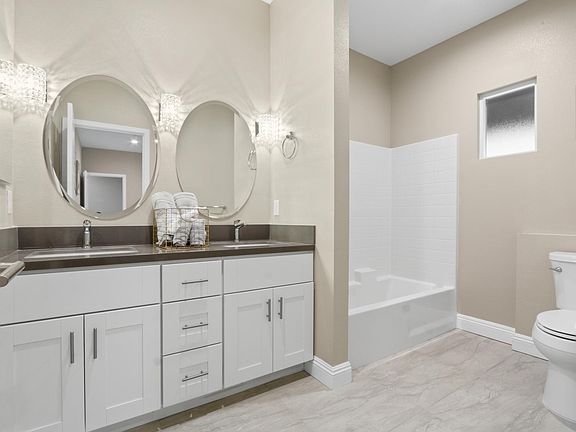 3rd image of 13264 Ramona Blvd #C