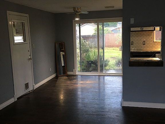 3rd image of 1515 W Quinalt St