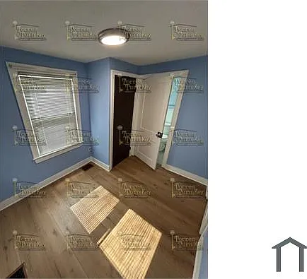 455 Peart Ave — Photo 3
