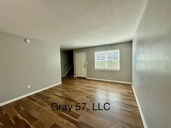 3rd image of 305 Hillsboro Ln