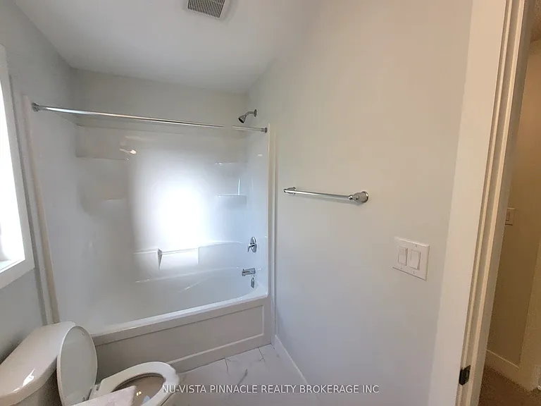 990 Deveron Cres #43 — Photo 20