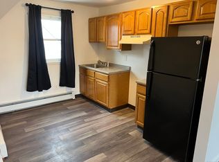 4 Magnolia St #3, Hartford, CT 06112