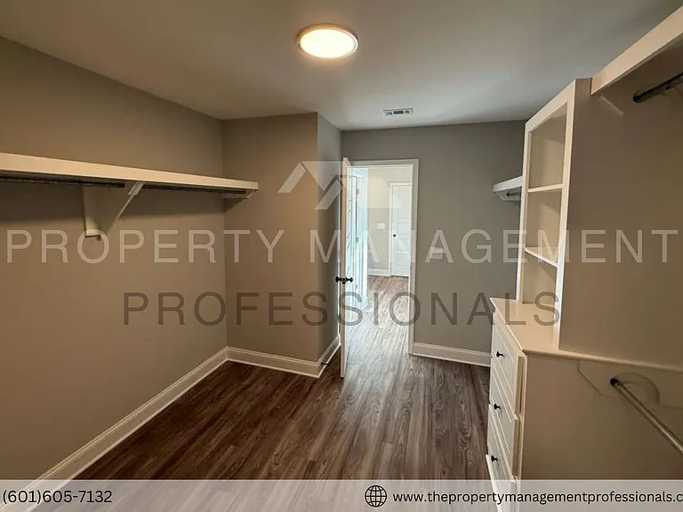 563 Patrick Farms Dr — Photo 24