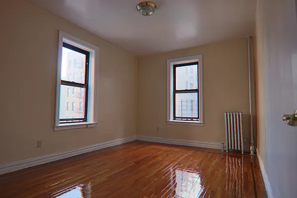 Rented by PMG Real Estate  | media 10