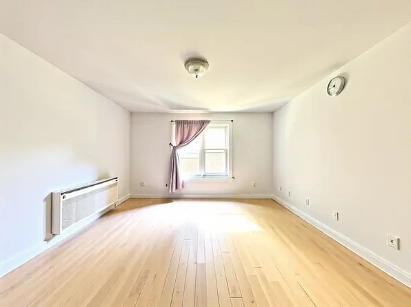 42-38 Judge Street image 4 of 10