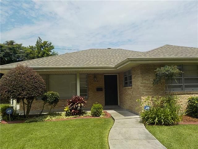 1st image of 932 Melody Dr