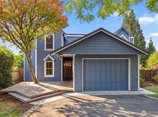 809 7th St S, Kirkland, WA 98033