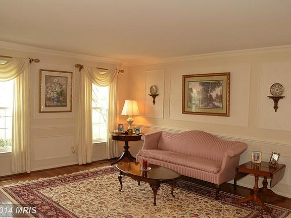 4th image of 1407 Loch Carron Way