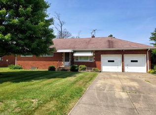 448 Hillcrest Dr, Richmond Heights, OH