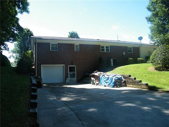 2nd image of 128 Hoover St NW #9