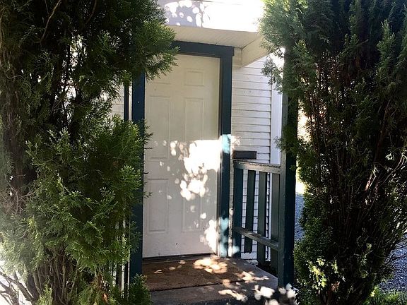 5th image of 1125 N Brush St