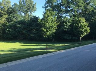 904 Buckthorne Ct, Valparaiso, IN 46383