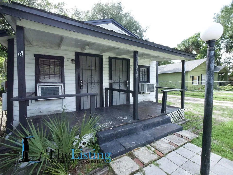 1005 Pine Ave #A