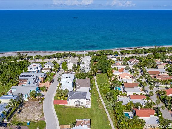 3rd image of 235 Seabreeze Cir #0