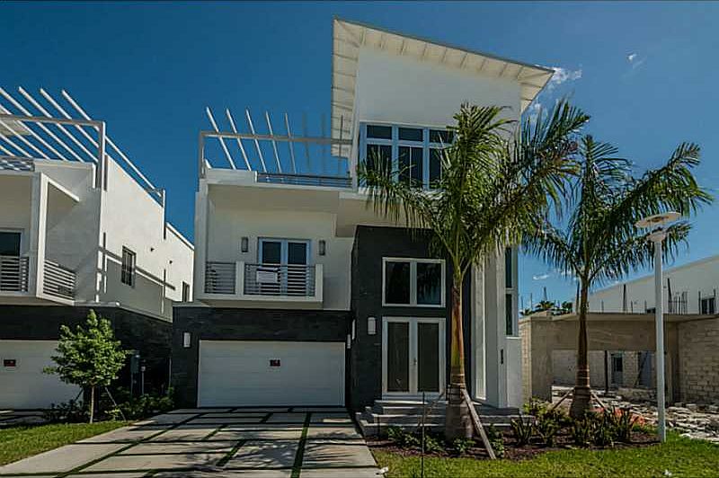 1st image of 8298 NW 33rd Ter