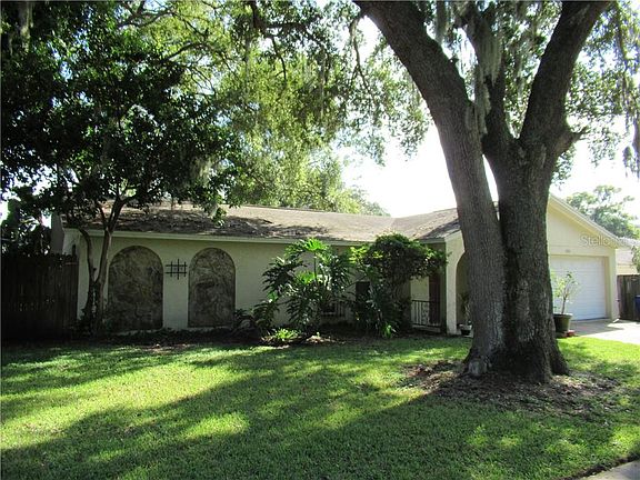 2nd image of 1893 Laurelwood Ln