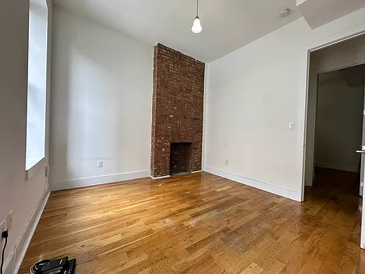 Rented by Massada Home Sales Inc | media 8