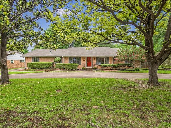 2nd image of 13839 Peyton Dr