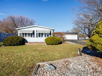 48 Avenue A, Bloomington, IL, 61704