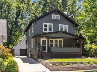 1115 S Jackson St, Green Bay, WI 54301