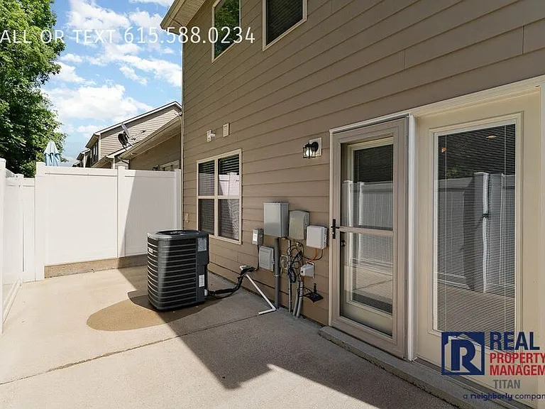 1052 Neeleys Bnd — Photo 23