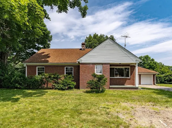 98 Ridgeway St, Westfield, MA 01085