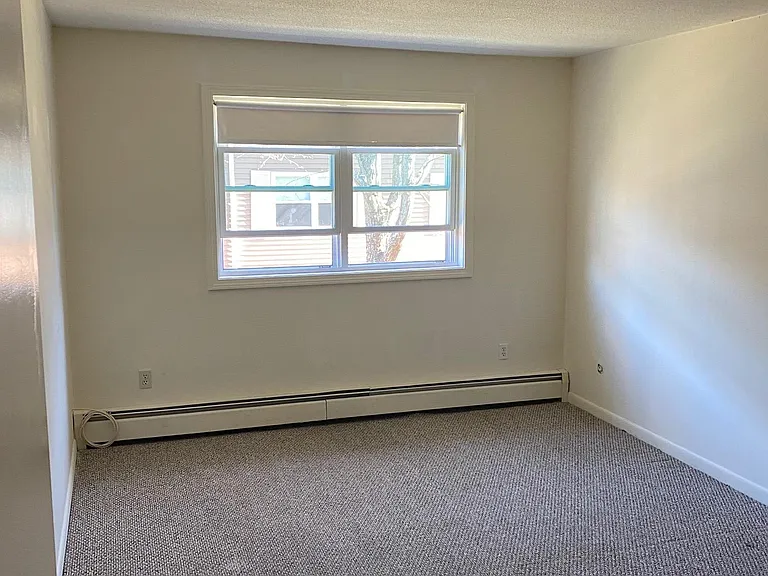 Pelham Street Apartments — Photo 30