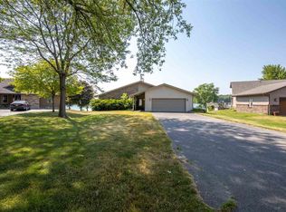 2239 Breckenboro Dr, Davis, IL 61019