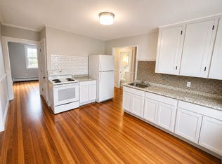 5 Salem St APT 3, Salem, MA 01970
