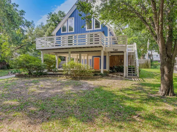 4227 Sandy Bluff Dr E, Gulf Breeze, FL 32563