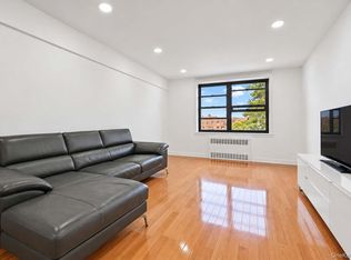 140-08 28th Road #5F, Flushing, NY 11354