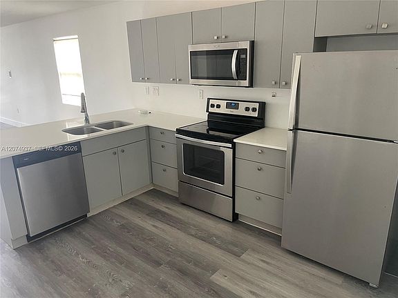 5th image of 2290 SW 58th Ave