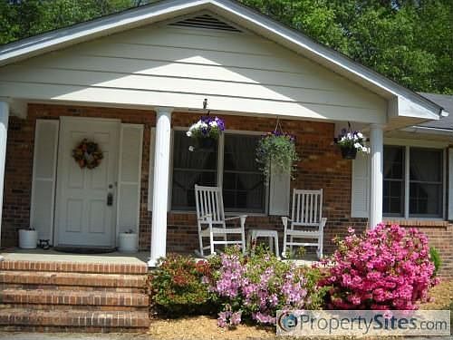5th image of 3960 Camellia Dr