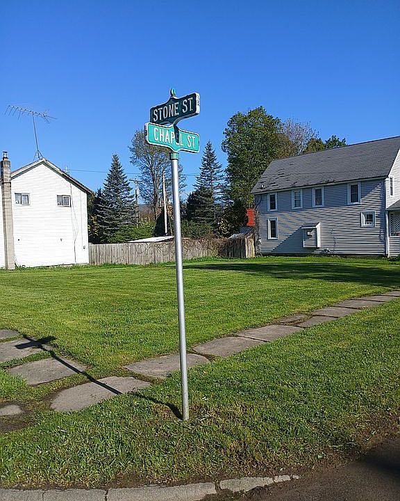 Corner Lot ready to build on