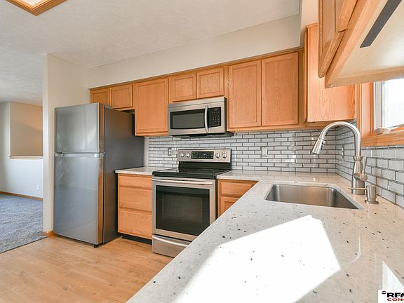 5th image of 2825 W Arlington St