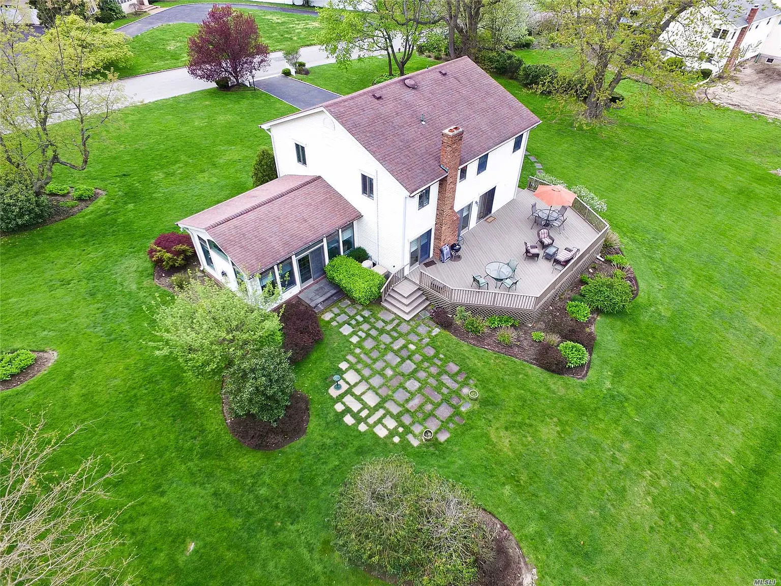 10 Beatrice Ln photo 1