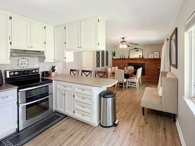 510 W Factory Rd — Photo 6