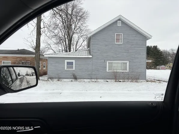 423 S Stearns Ave, Deshler, OH 43516