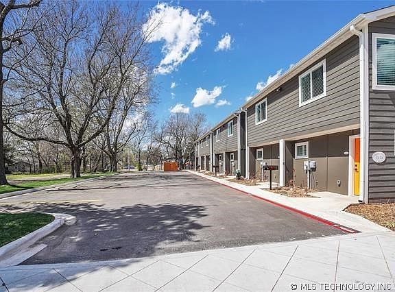 2nd image of 724 N Date Ave