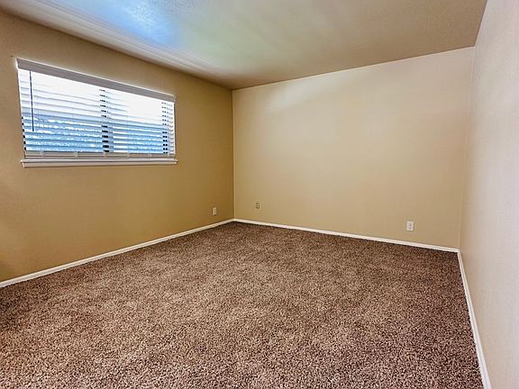 4th image of 807 NORTHSTAR DR