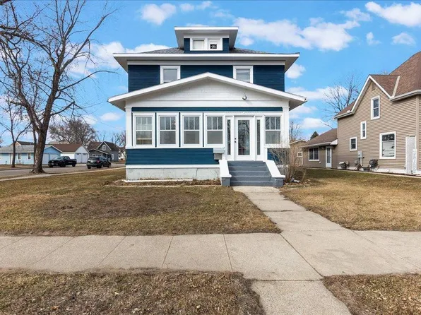 532 Birch St S, Sauk Centre, MN 56378