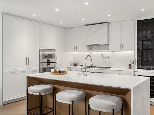251 West 91st Street 14A image 2 of 17