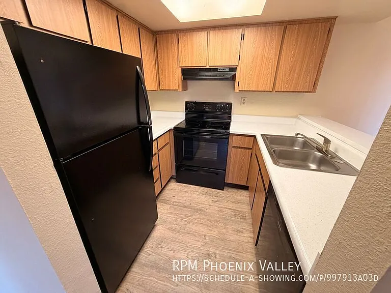 825 S River Dr — Photo 34
