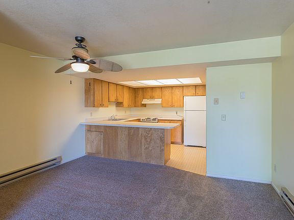 3rd image of 2912 Plumtree Dr #1