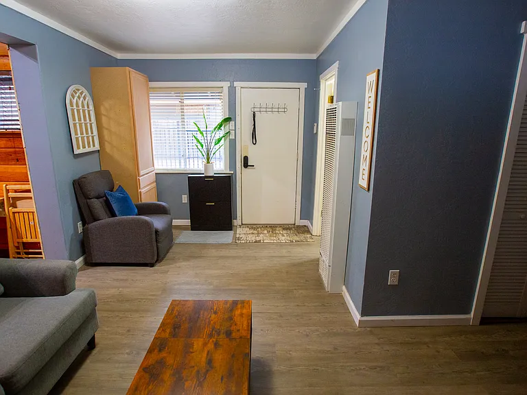 1206 Bonanza Ave — Photo 8