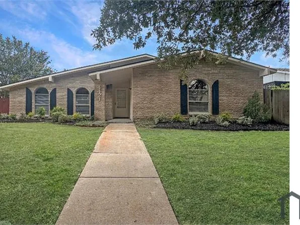 4421 Mayflower Dr, Garland, TX 75043