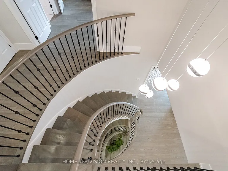 1298 Bunsden Ave — Photo 30